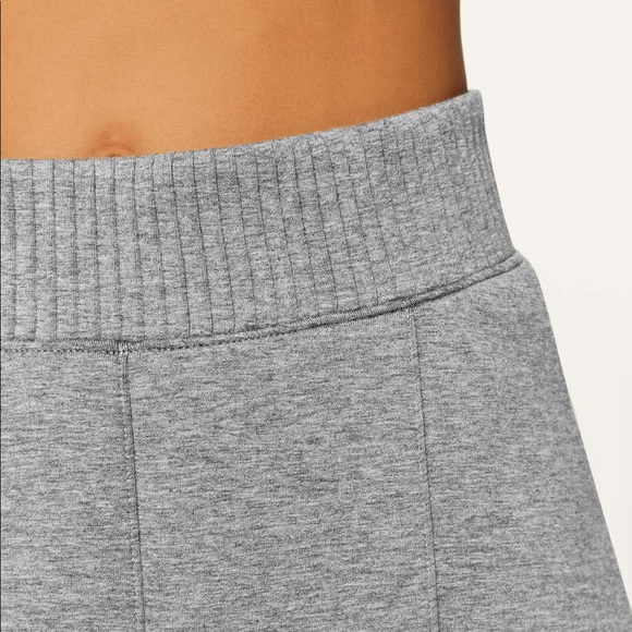 Lululemon New Form Crop (17") - Picture 3 of 7